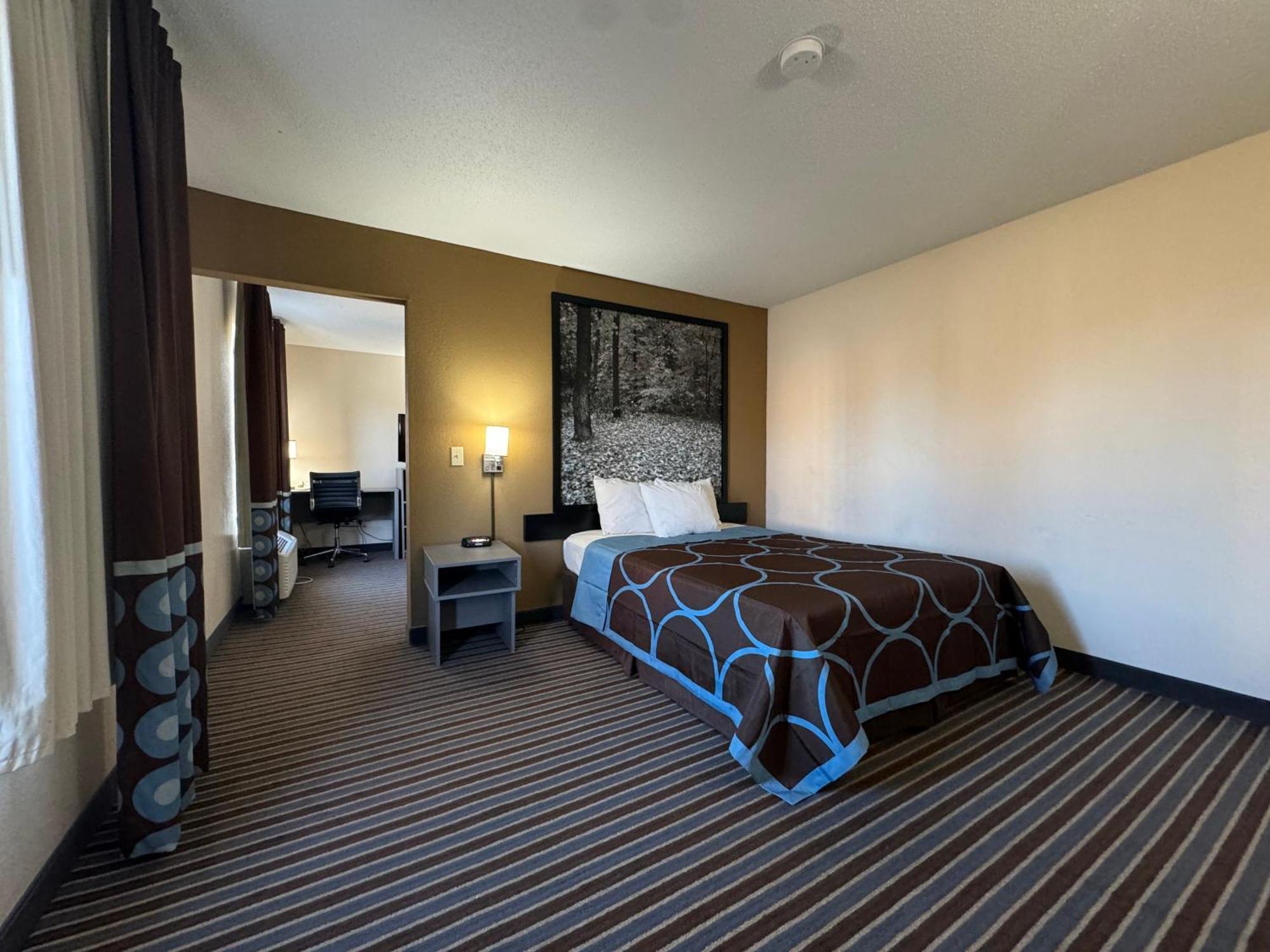 Super 8 By Wyndham Columbia Clark Lane Hotell Eksteriør bilde