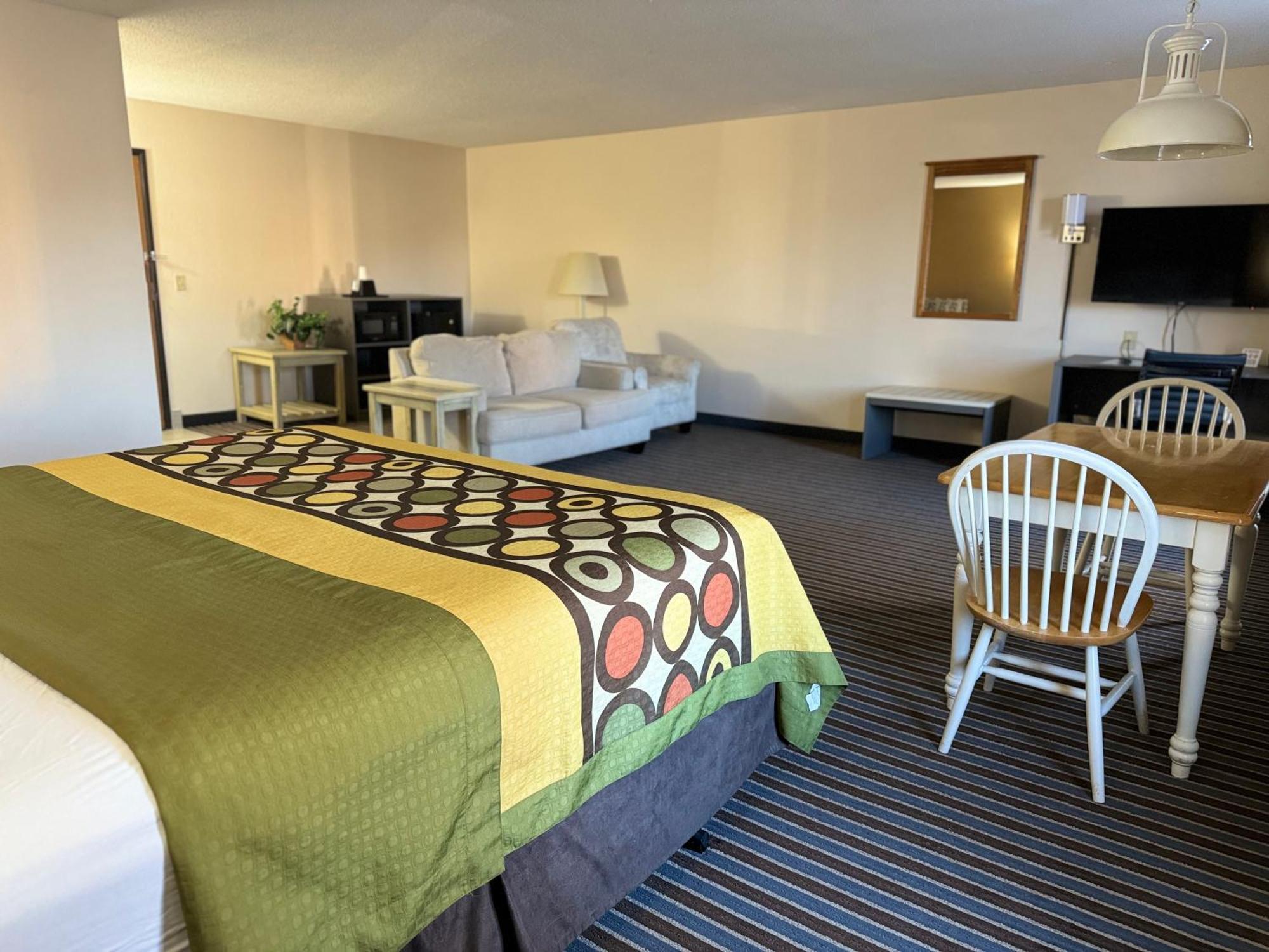 Super 8 By Wyndham Columbia Clark Lane Hotell Eksteriør bilde