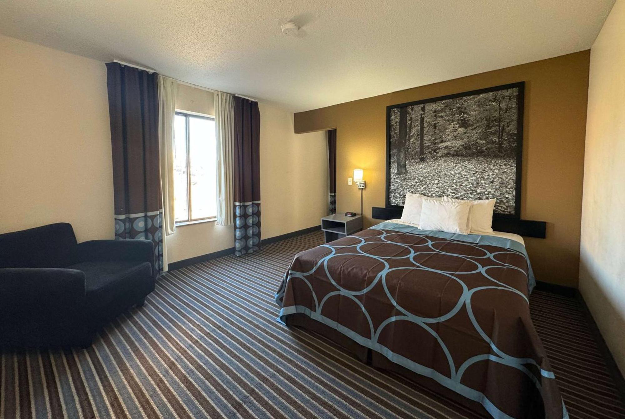 Super 8 By Wyndham Columbia Clark Lane Hotell Eksteriør bilde
